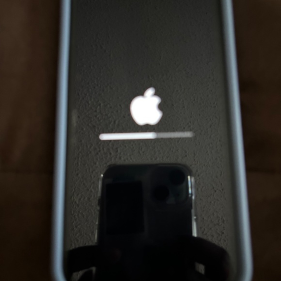 Apple iPhone 11 in perfect condition - Picture 3 of 9